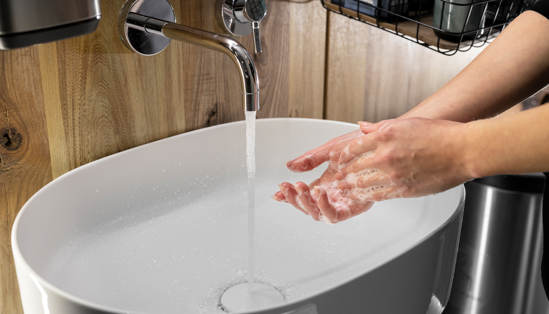 24x7 water facility at Kavitha's Gents Hostel Velachery